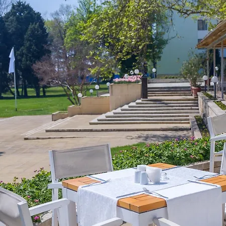 Lebed Hotel