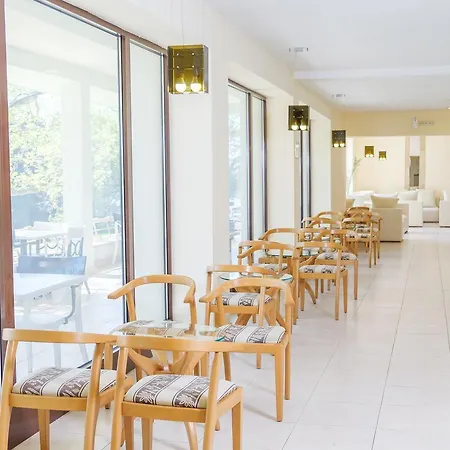 Lebed 4* Saints Constantine and Helena